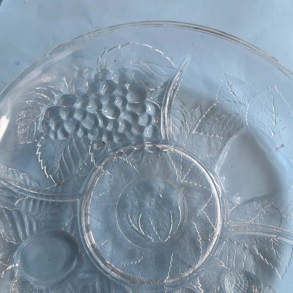 Vintage depression glass serving dish,32 cm diameter,4 sections - Picture 4 of 5